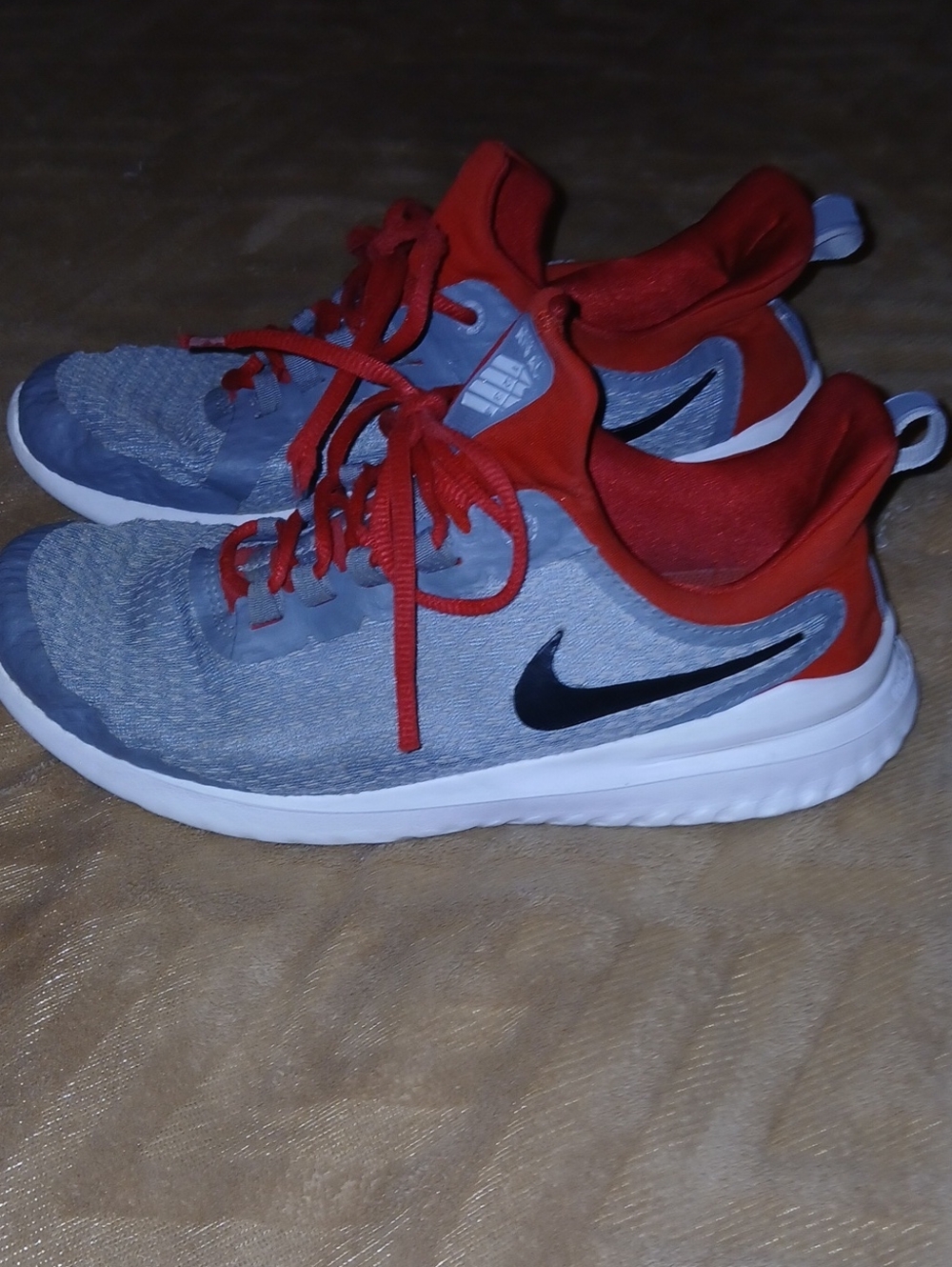 Nike Womens Renew Rival Gray Red Running Shoes Sz: 8